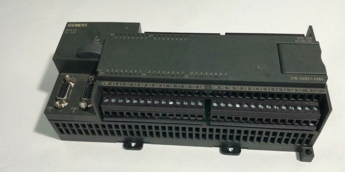 Siemens 6ES7 216-2AF22-0XB0 CPU 226XM, 24 DI/16 DO, 26KB Memory, S7-200 Series - Vue 4