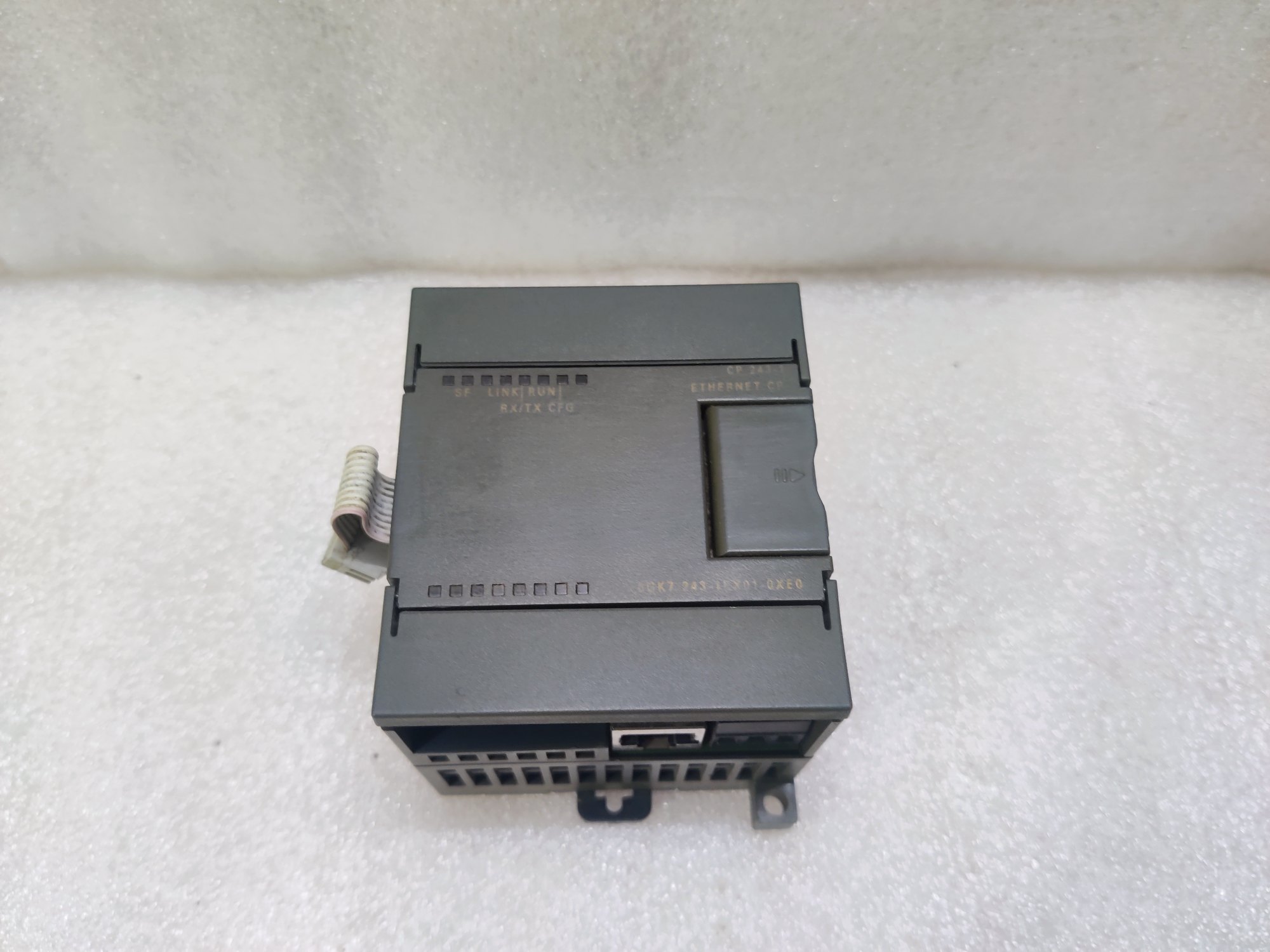 Siemens Communications Processor CP 243-2 6GK7243-2AX01-0XA0 - Vue 4
